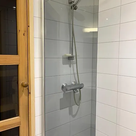 Puijonkatu Apartment *