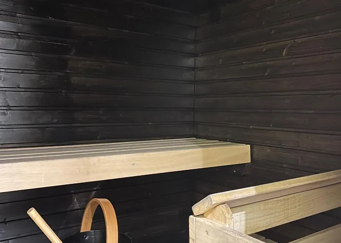 Puijonkatu Apartment *